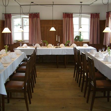 ホテル エバル Hattenhofen  エクステリア 写真